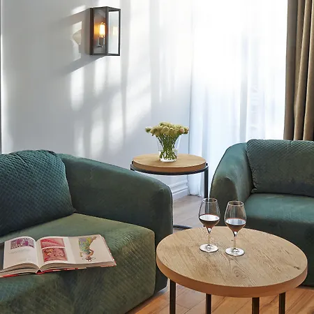 Szálloda Serras 5*